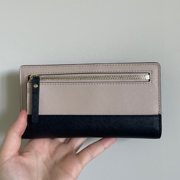 Kate Spade Wallet - Picture 2 of 3